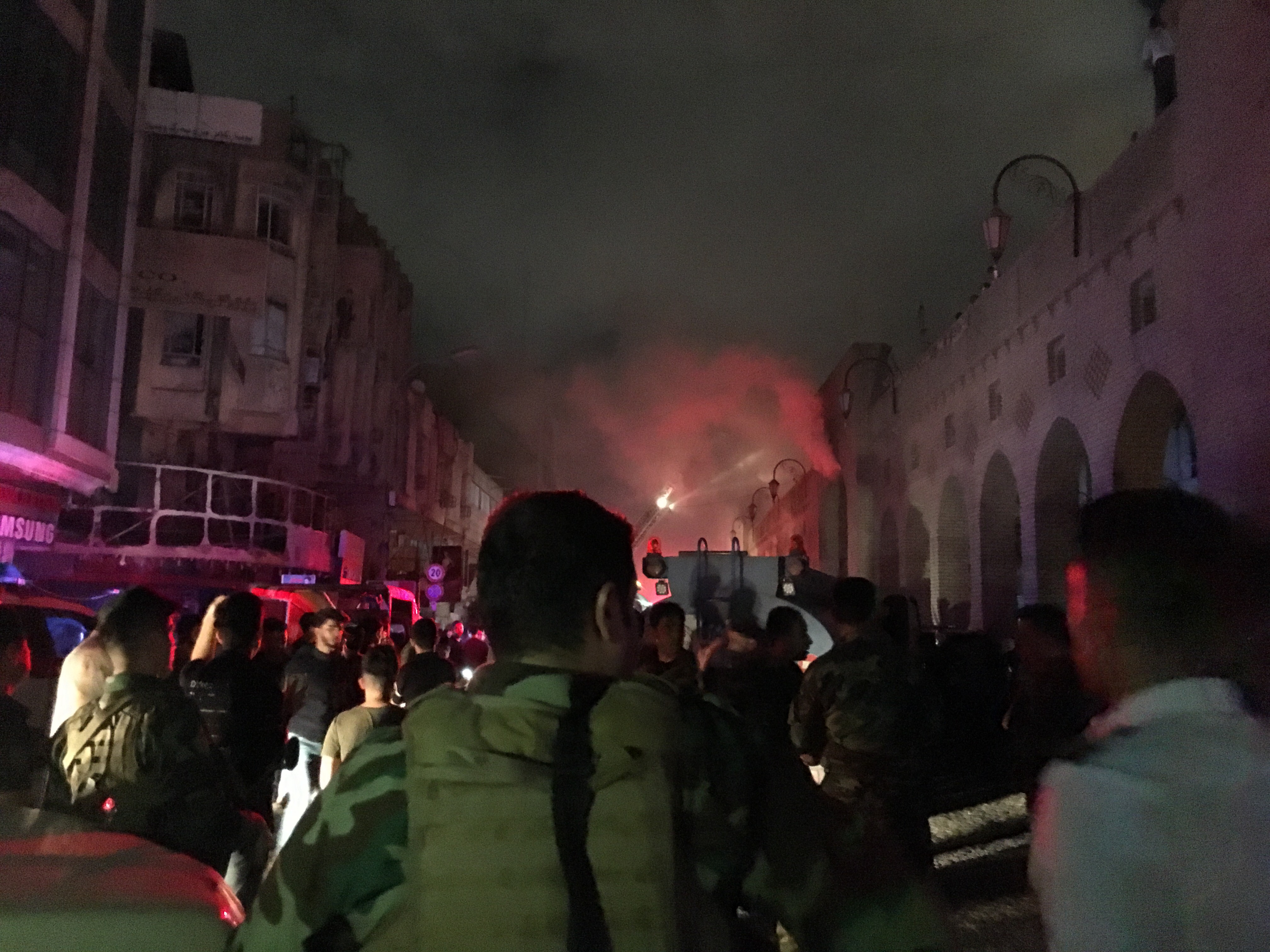 PHOTOS: Firefighters extinguish blaze in Erbil's old market 